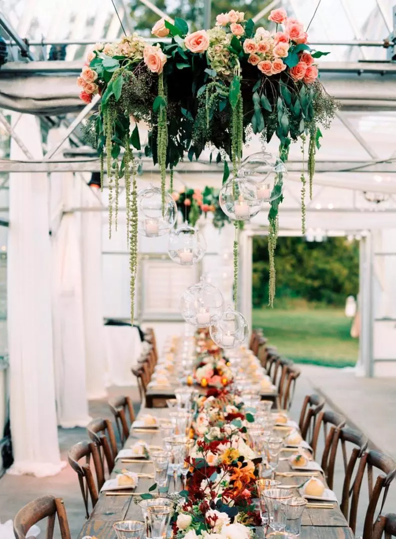 17 идей оформления свадьбы цветами 8