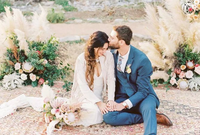 50 потрясающих поз для свадебной фотосессии 31