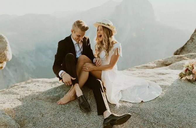 50 потрясающих поз для свадебной фотосессии 33