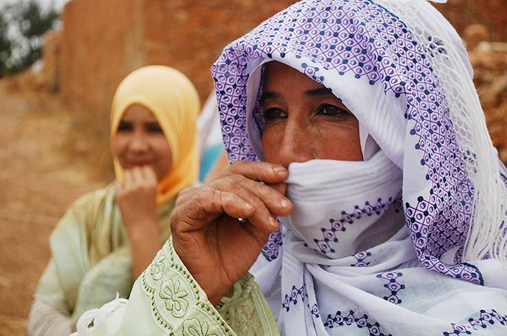 7 диковатых традиций первой брачной ночи в странах третьего мира