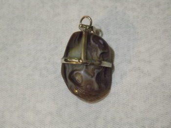 Агатовая подвеска