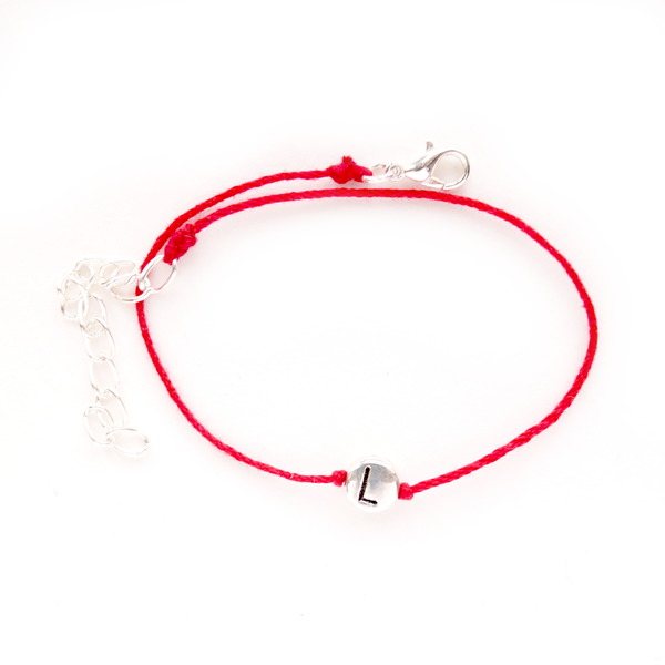 аксессуары красного цвета