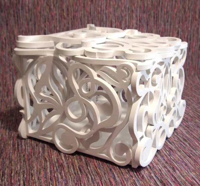 Ажурный ларец для молодоженов из дерева