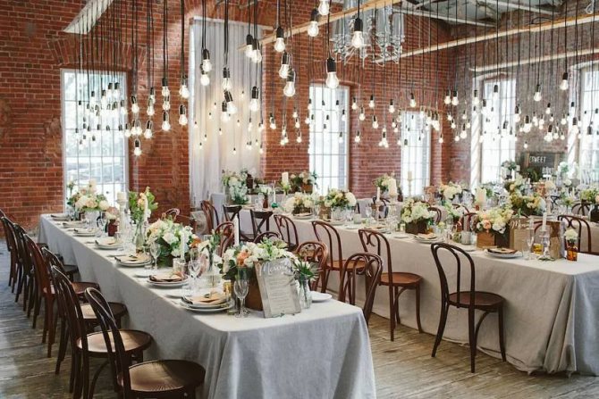 Банкетный зал кэжуал