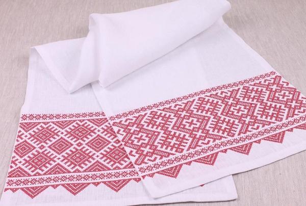 Белый и розовый рушник