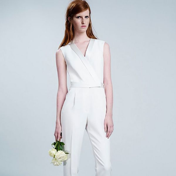 белый строгий комбинезон на свадьбу