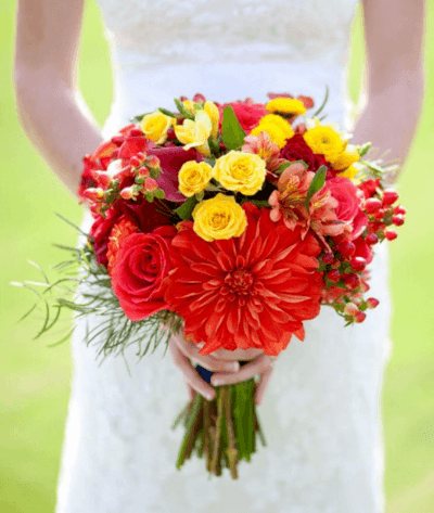 букет невесты из белых хризантем