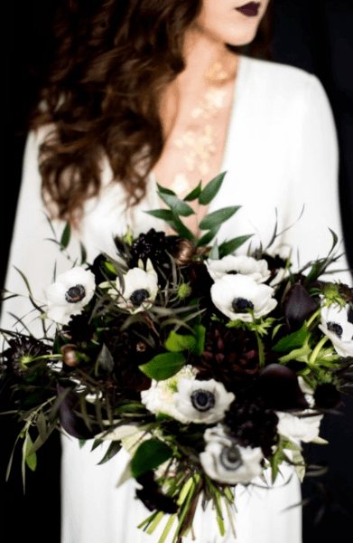 букет невесты зимний вариант синий