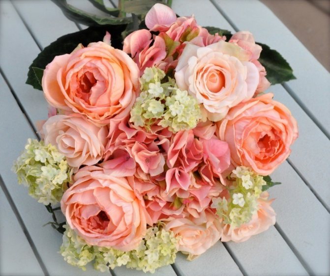 Букет с оранжевыми розами