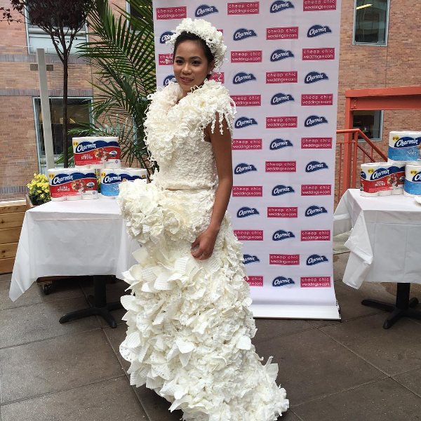 Бумажное свадебное платье