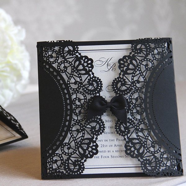 черно-белая свадебная открытка