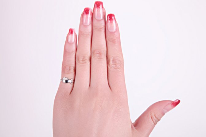Что означает кольцо на мизинце?