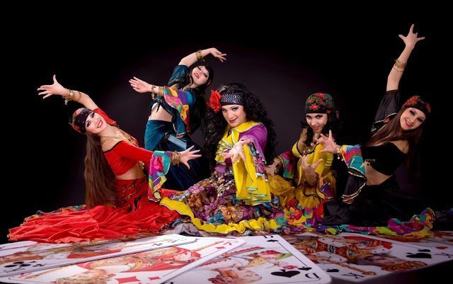 Цыгане на юбилее. Шуточные сценки и развлечения