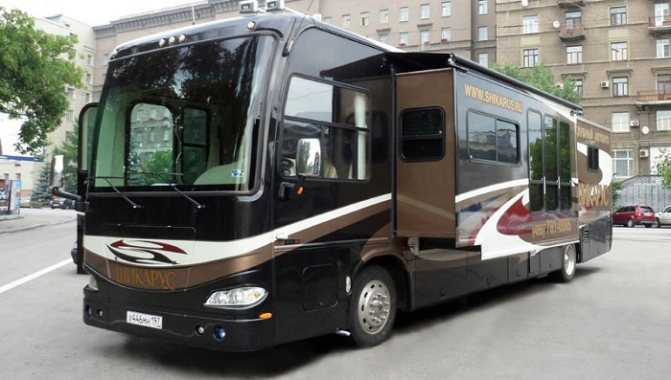 Делюкс Солнечный: клубный автобус