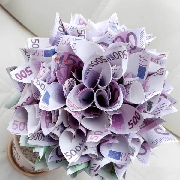 денежный букет в подарок на свадьбу