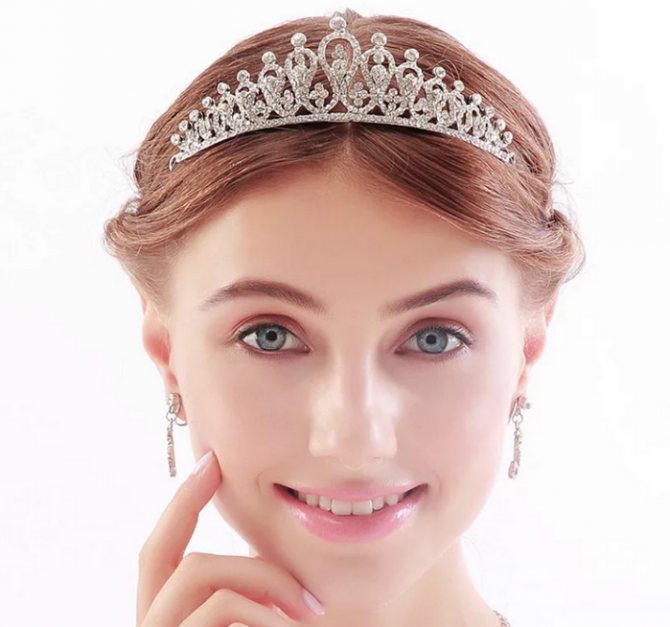 диадема невесты в виде ободка