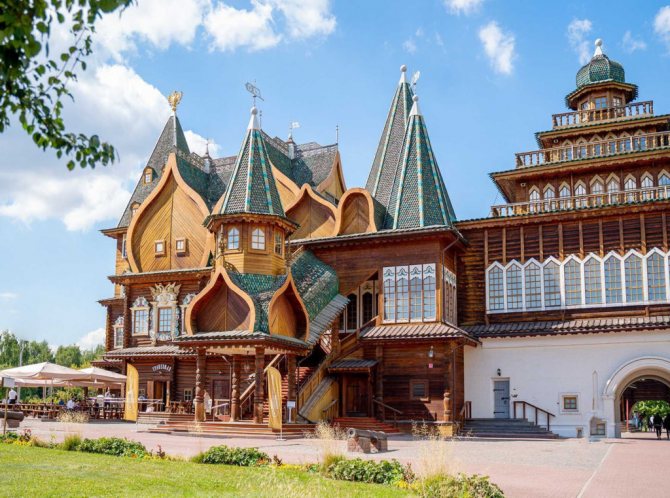 Дворцы бракосочетания в Москве