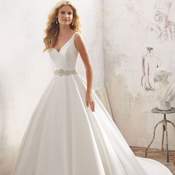 фото свадебного платья А-силуэта