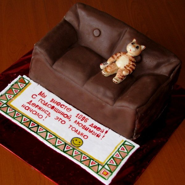 Фото торта с мастикой на третью бумажную годовщину свадьбы