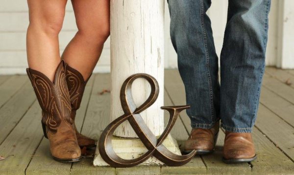 фото в кожаной обуви