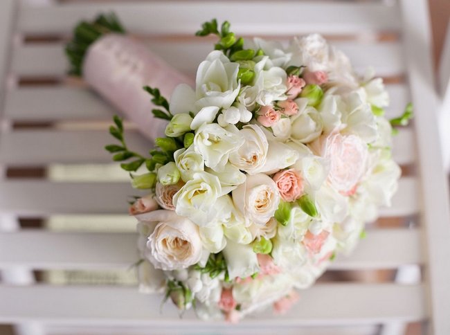 Фрезии цветы фото букеты