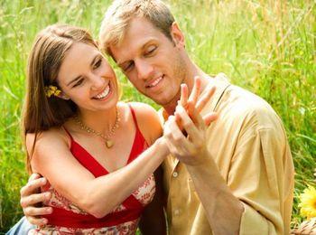 Главный атрибут - помолвочное кольцо