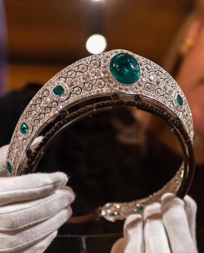 Изумрудная тиара-кокошник Маргарет Гревилл
