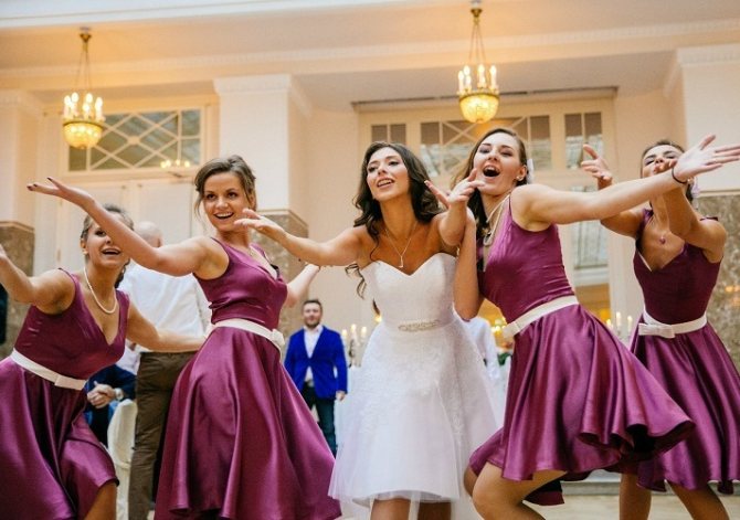 К танцу можете подключить свидетелей