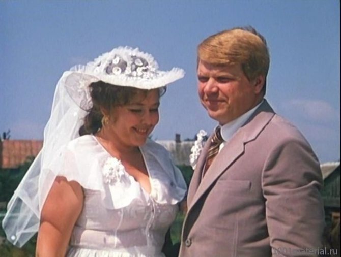 Кадр из фильма “Белые росы”