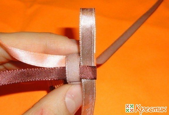 Как делаются фенечки из ленточек