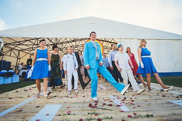 Как организовать флешмоб. Фото с сайта ru.hellomagazine.com