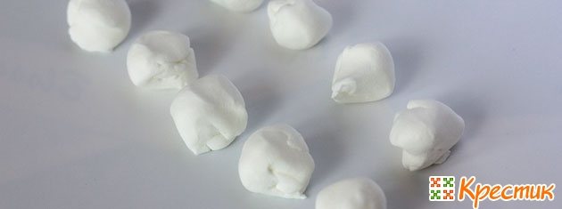 Как сделать бутоньерку из полимерной глины