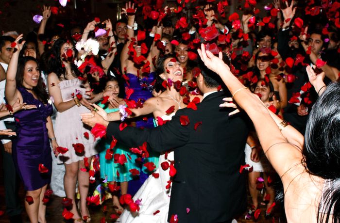 как украсить свадебный танец 3