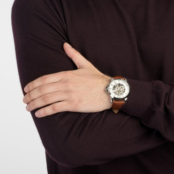 Как выбрать подарок жениху от невесты на свадьбу: свежие тенденции 2022 года