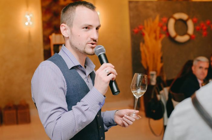 как выбрать ведущего на свадьбу 5