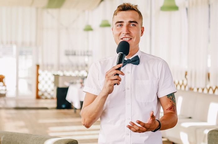 как выбрать ведущего на свадьбу 7