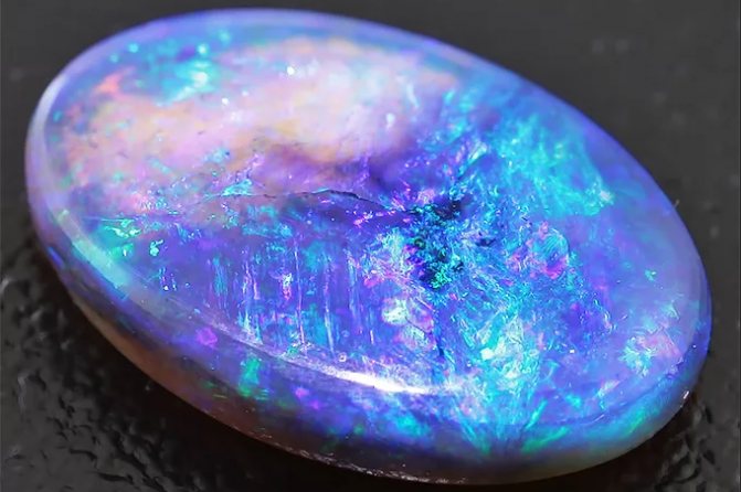 камень опал