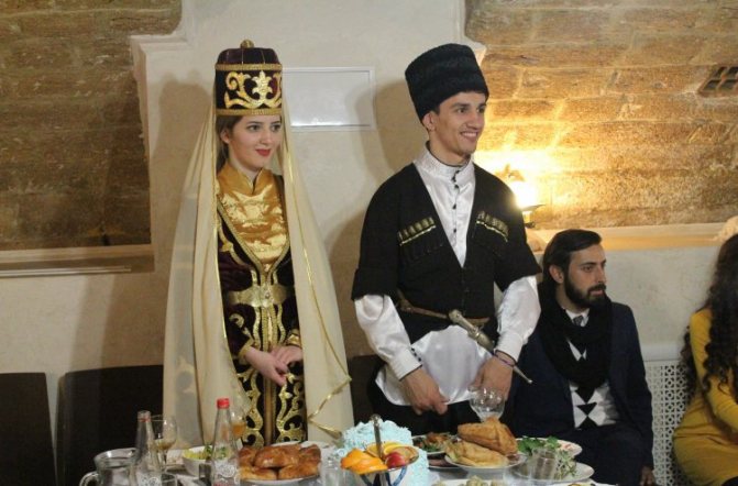 Кавказские молодожены