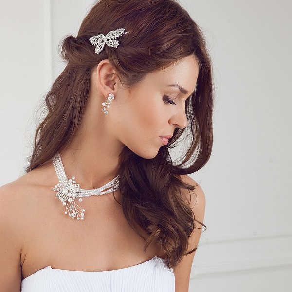 комплект украшений под свадебное платье