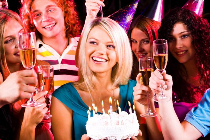 Конкурсы на День рождения за столом