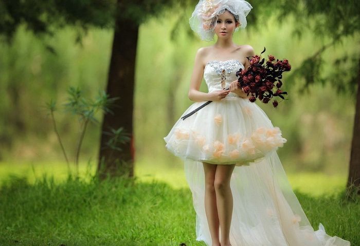 Короткие белые платья на свадьбу 1000