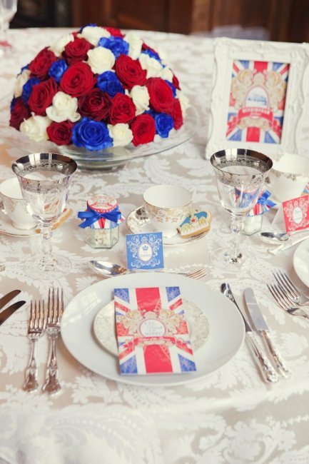 Красно-бело-синяя свадьба