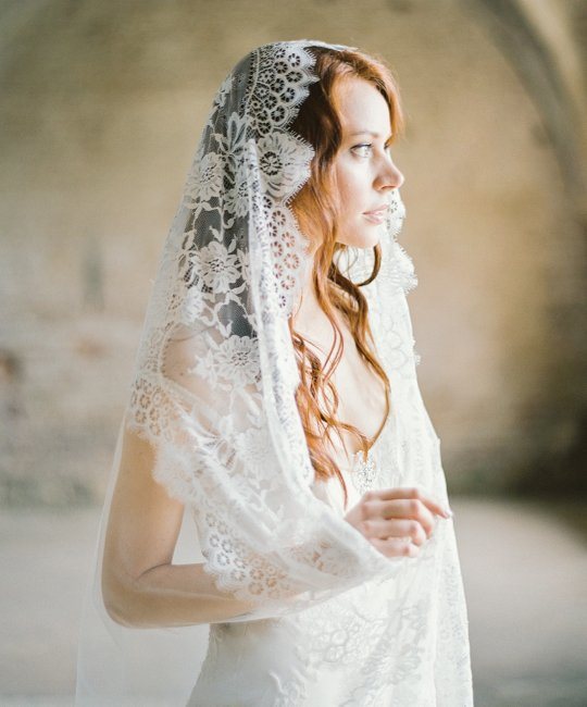 Кружевная накидка