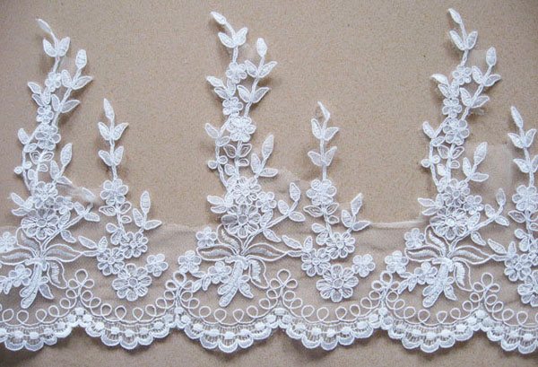 Кружево для свадебного платья