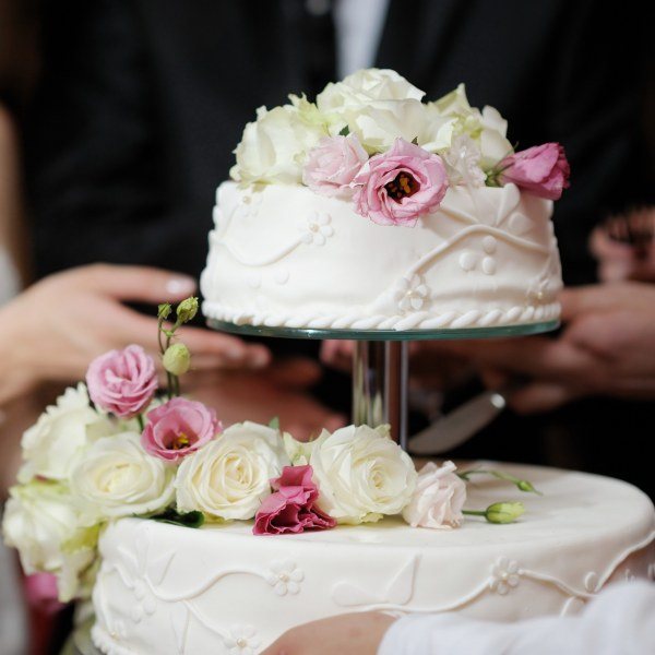 легкая романтическая свадьба