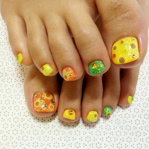 летний педикюр для невесты