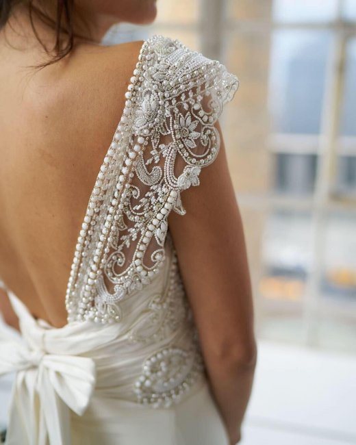 Ложная бретелька