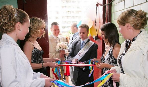 M7KS3pZZBp4 - Выкуп невесты: 28 испытаний для жениха