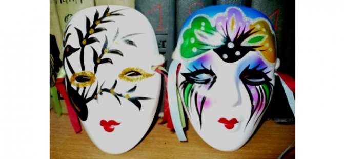 Маска из массы для лепки