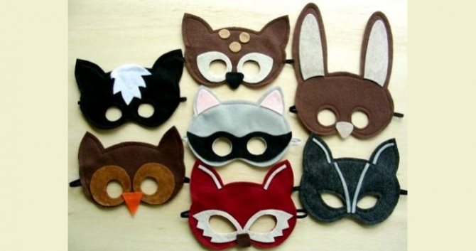 Маскарадная маска из ткани